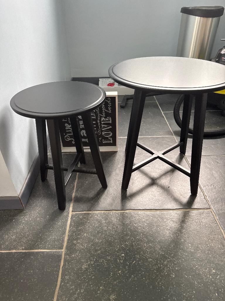 Bijzettafeltjes, Enlèvement, Comme neuf, Rond, 45 à 60 cm
