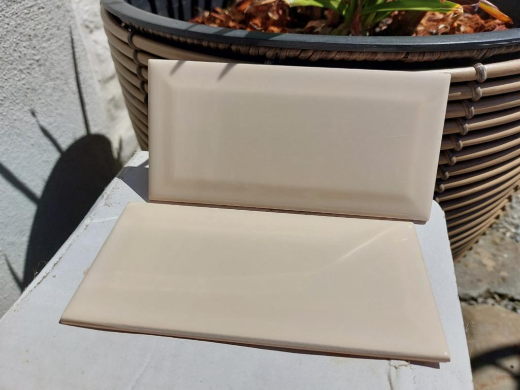 1.5m2 beige metrotegels - nieuw, Doe-het-zelf en Bouw, Ophalen