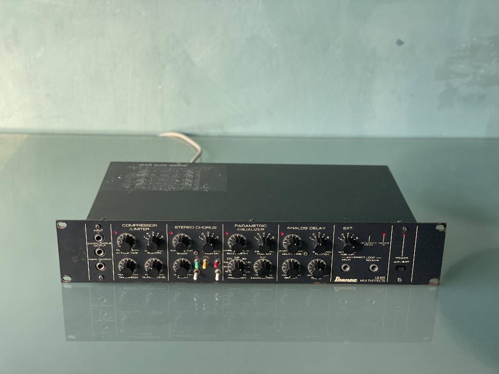 Ibanez UE-405 - Processeur multi-effets analogique, Musique & Instruments, Effets, Enlèvement ou Envoi, Utilisé, Autres types