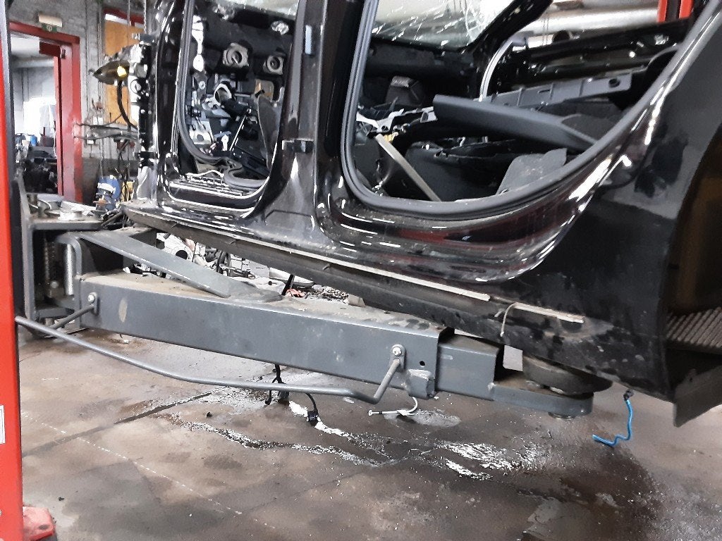 SEUIL DE PORTE GAUCHE Audi A4 Avant (B9) (01-2015/08-2020), Auto-Union-Straße  1,
85057  Ingolstadt, DE, Info@audi.de, Audi, Utilisé