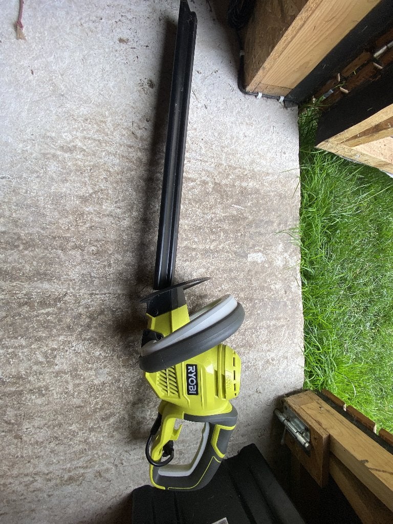 Taille-haies Ryobi RHT4550 450W, Jardin & Terrasse, Enlèvement, Utilisé, Électrique, RYOBI