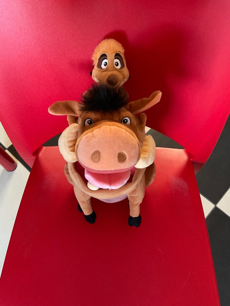 Originele Disney Parks Leeuwenkoning knuffel Timon & Pumbaa, Verzamelen, Disney, Ophalen of Verzenden, Leeuwenkoning of Jungle Boek