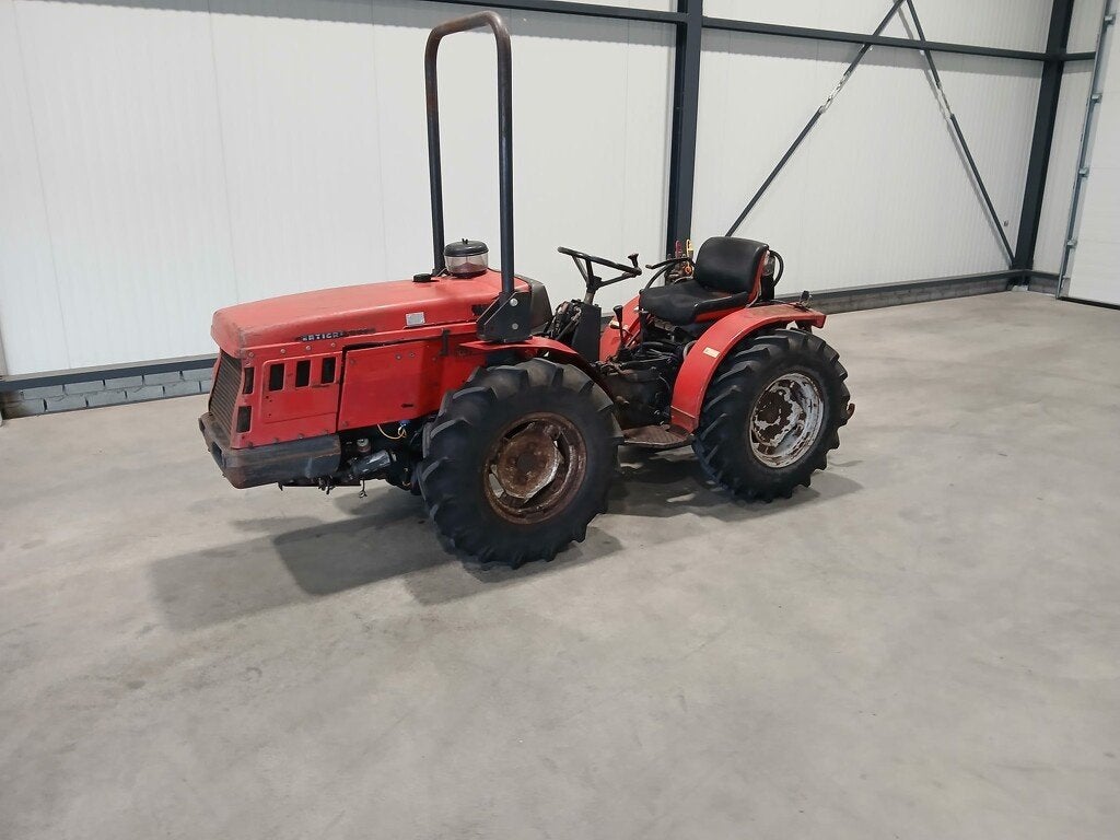 Antonio Carraro Supertigre 5500, Articles professionnels, Agriculture | Tracteurs, 5000 à 7500, Autres marques