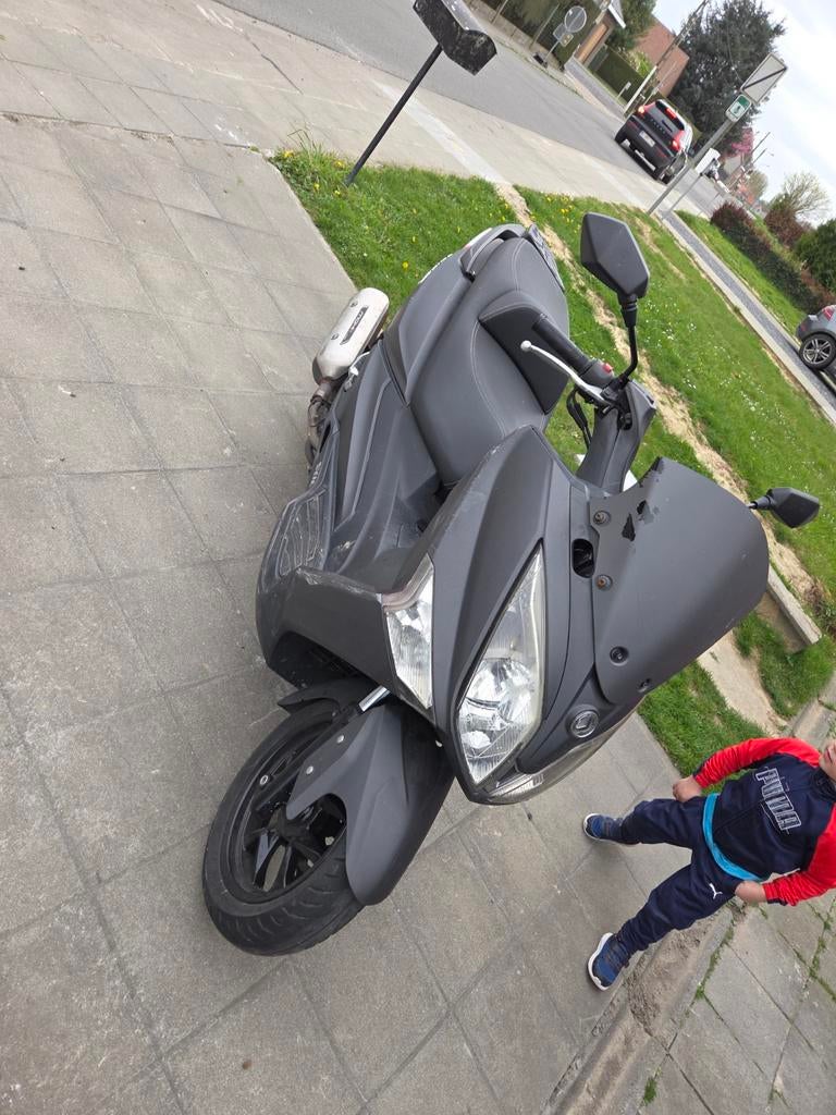 Sym joymax 125