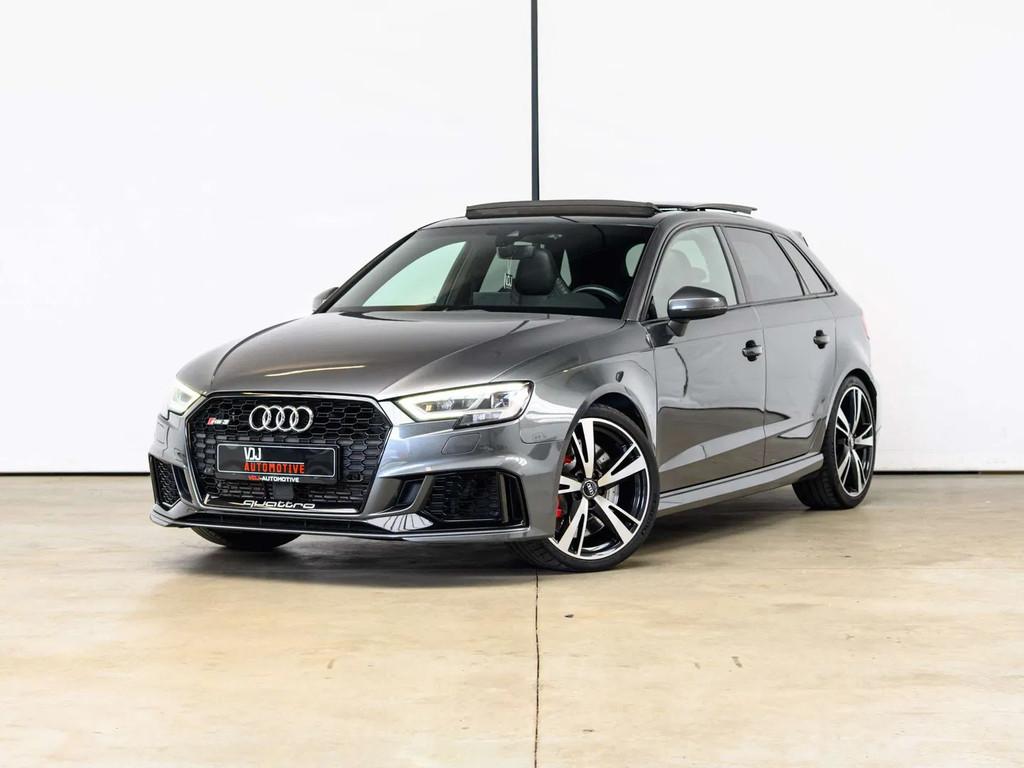 Audi RS3 Sportback 2.5 TFSI | GARANTIE | PANO | KUIPSTOELEN, Autos, Cuir, Argent ou Gris, Achat, 2480 cm³