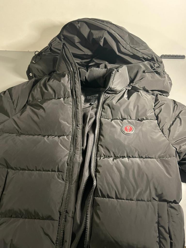 Trapstar Black Puffer Jacket – Red Logo – Winter Jas – Top S, Ophalen of Verzenden