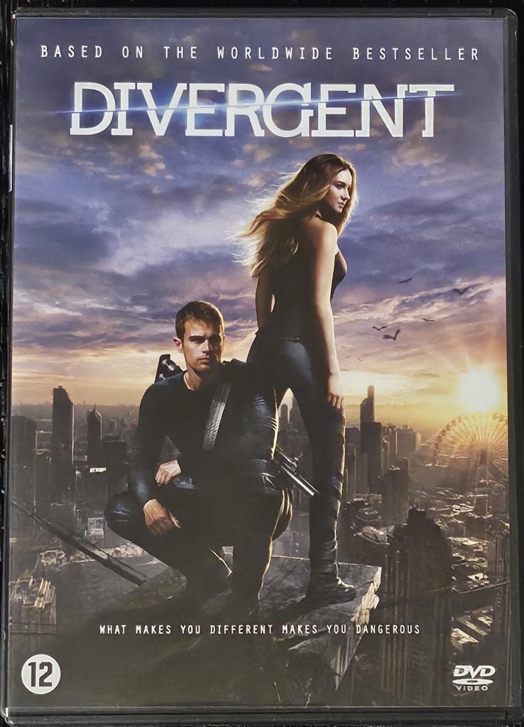 Divergent (2015), Ophalen of Verzenden, Zo goed als nieuw