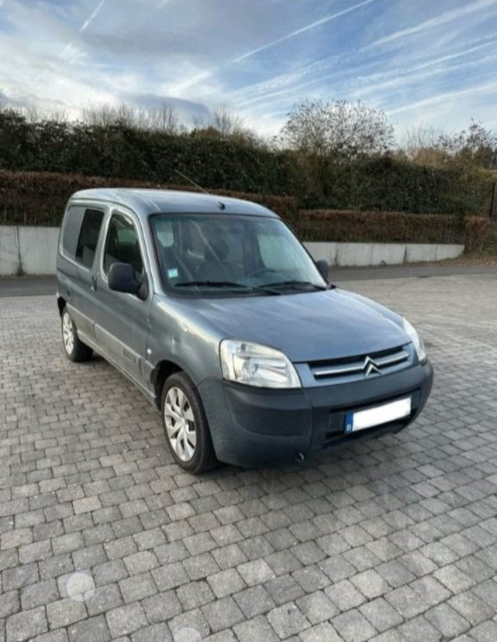 Citroen berlingo utitulaires 1.4 essence 151.000 avec car pa, Autos, Achat, Autres couleurs, Berlingo, Particulier