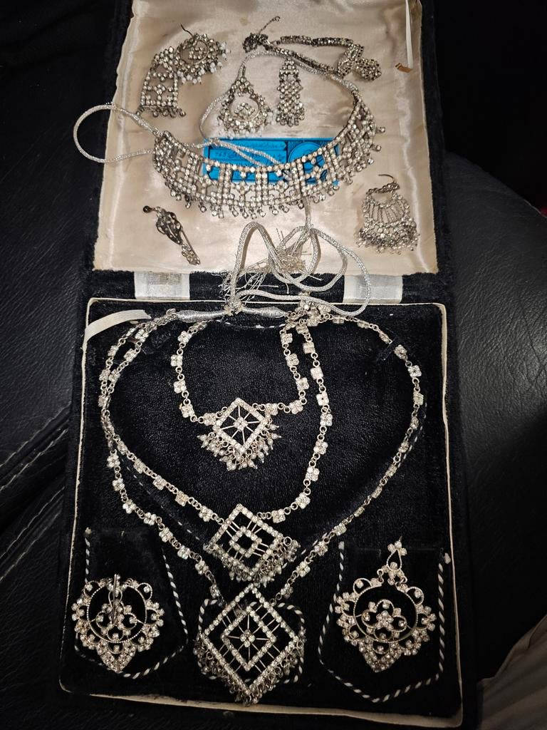 Bijoux argentés ou argent pakistanais  ou  indiens en lot., Enlèvement ou Envoi, Argent, Argent