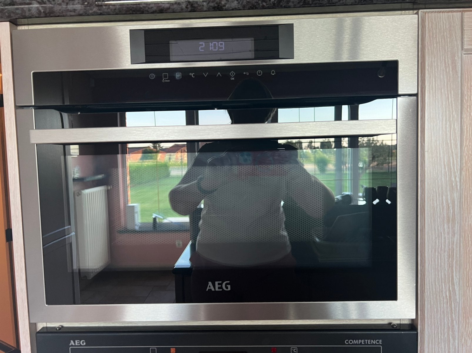 AEG Inbouwmagnetron KME721000M met  grillfunctie, Ophalen, Minder dan 45 cm, AEG, Inbouw
