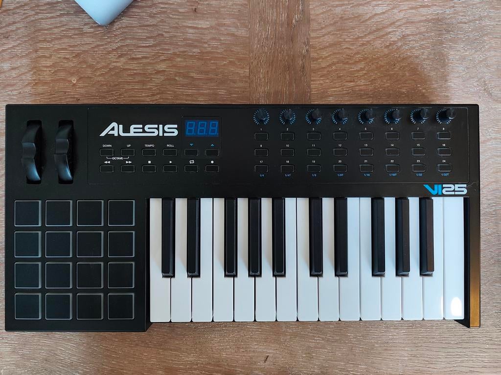 Alesis VI 25 midi keyboard, Enlèvement, Comme neuf