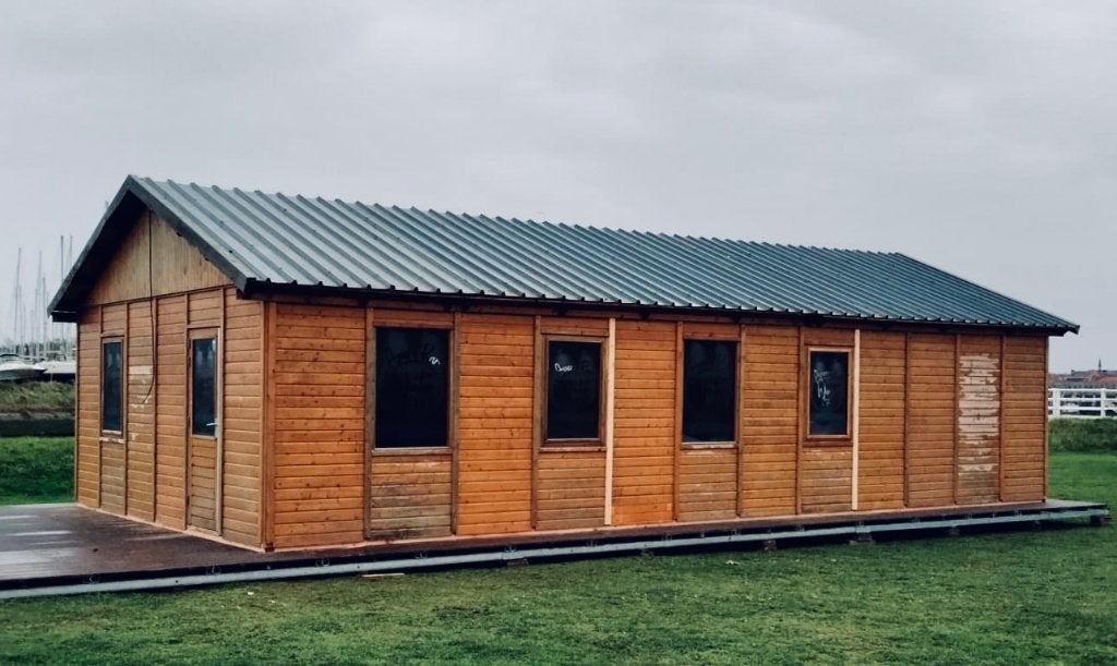 Chalet démontable 12 m x 6 m, concept d'accueil, Enlèvement, Utilisé