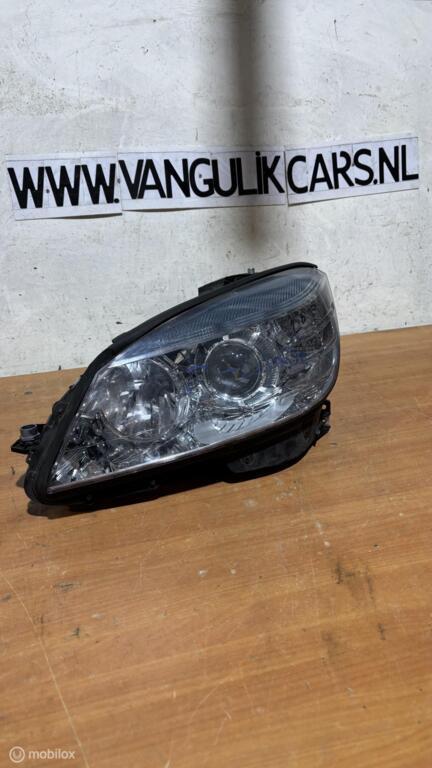 Koplamp links  Mercedes C-klasse W204 ('07-'14), Enlèvement ou Envoi, Mercedes-Benz, Utilisé, Mercedes-Benz