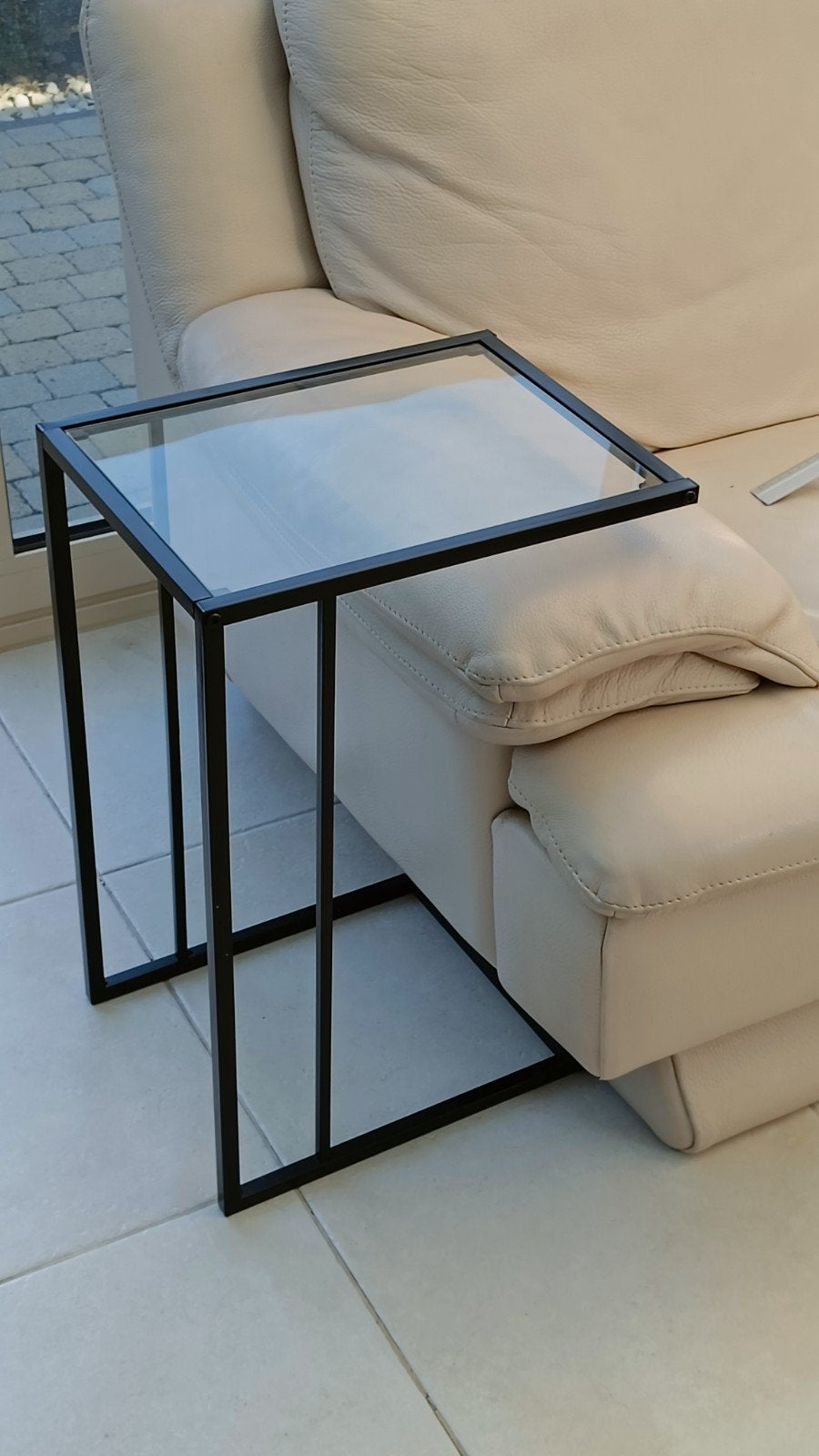 Ikea bijzettafel, Ophalen