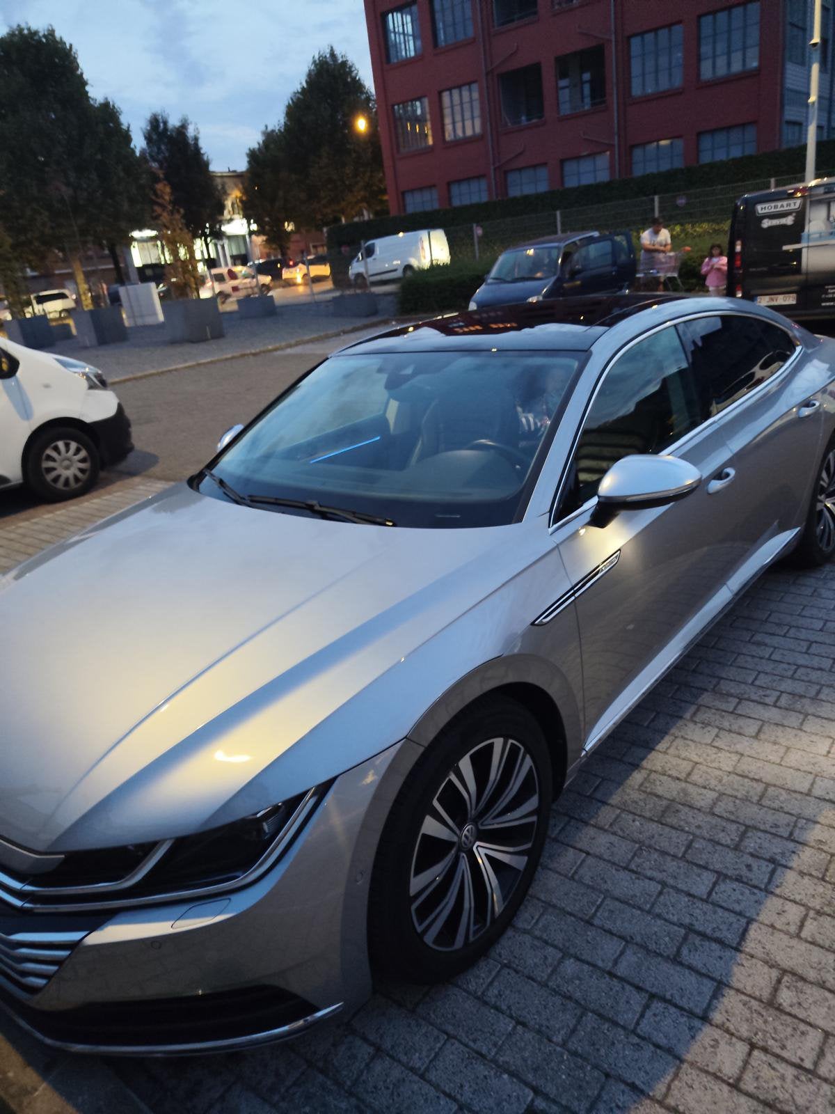 Arteon 1,5 tsi Act elegance Dsg, Autos, Argent ou Gris, Particulier, Essence, Achat