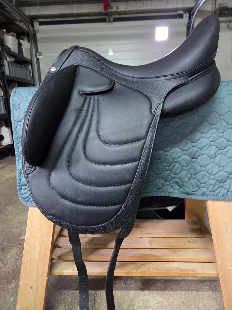 Devoucoux dressage Makila Harmonie neuve, Dieren en Toebehoren, Paarden en Pony's | Zadels, Nieuw, Dressuur, Ophalen of Verzenden