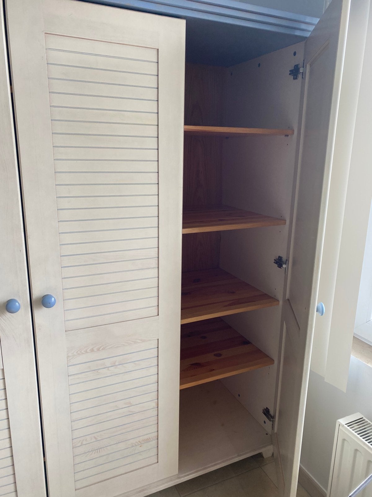 Armoire en pin, Enlèvement, Comme neuf