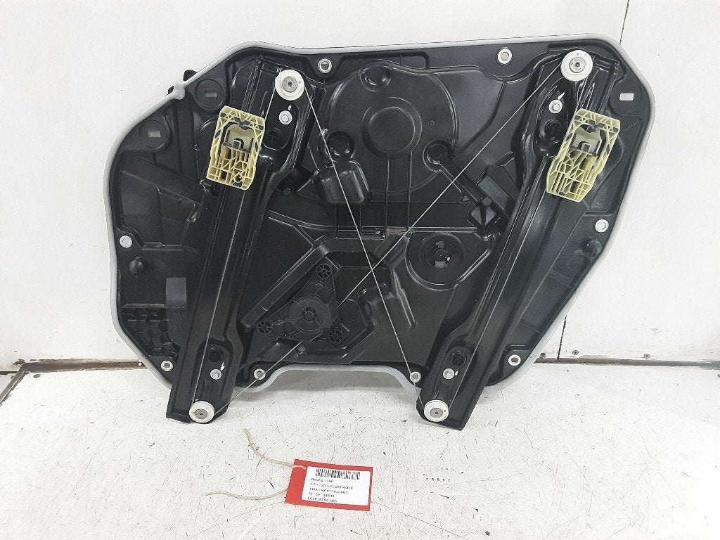 VITRE MECANISME AVANT GAUCHE BMW 1 serie (F40) (5A02FB1), Autos : Pièces & Accessoires, Mevr. I. Hauben, Utilisé, BMW, Rue de l'Espoir 34 34
4030  GRIVEGNÉE, BE