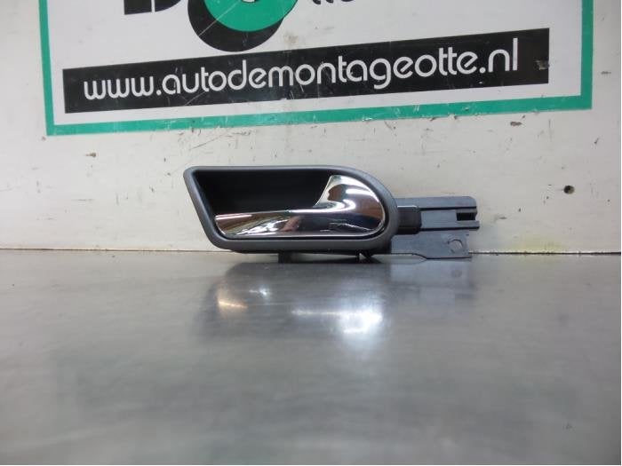Poignée portière 2portes droite d'un Volkswagen Golf (Golf, Volkswagen, -, Utilisé, -