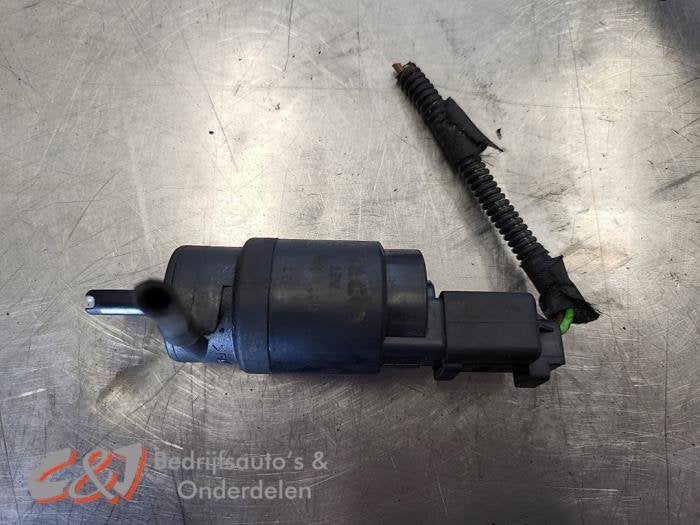 Pompe lave-glace avant d'un Iveco New Daily, -, 3 mois de garantie, Utilisé, Autres marques automobiles
