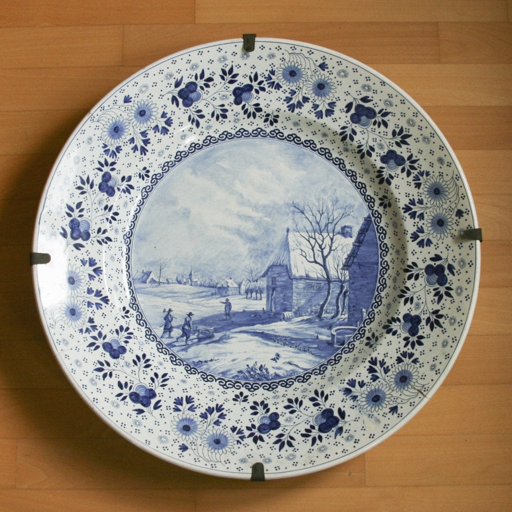 Groot bord in de stijl van Delft blauw - Royal Boch, Ophalen