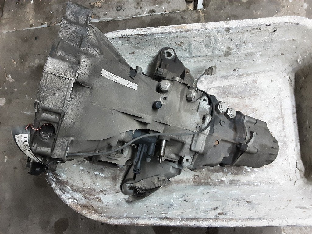 BOITE DE VITESSES MANUELLE Audi A6 Avant (C5), Auto-Union-Straße  1,
85057  Ingolstadt, DE, Info@audi.de, Audi, Utilisé