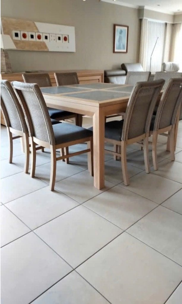 Eiken + marmeren eetkamerset, Ophalen, Zo goed als nieuw, Modern landelijk, 6 tot 8 stoelen