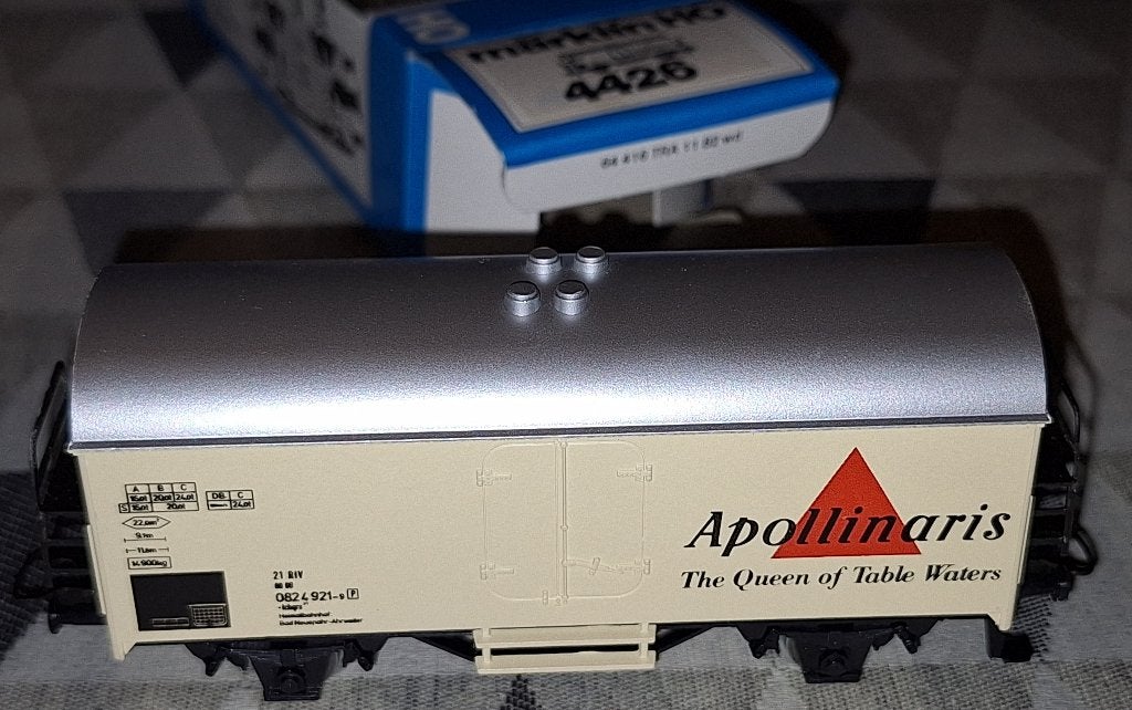 Märklin HO 4426 koelwagon Apollinaris van de DB, Enlèvement ou Envoi, Comme neuf, Wagon, Märklin