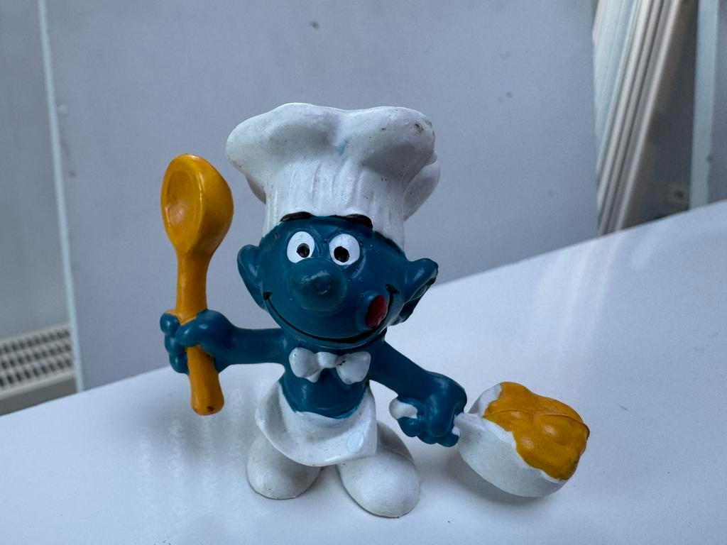 Miniatuur smurf kok, Collections, Schtroumpfs, Enlèvement ou Envoi, Utilisé, Schtroumpf Gourmand, Poupée, Figurine ou Peluche