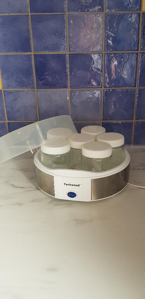 Yaourtière électrique et 6 pots, Autres types, Enlèvement ou Envoi, Comme neuf, Autres marques