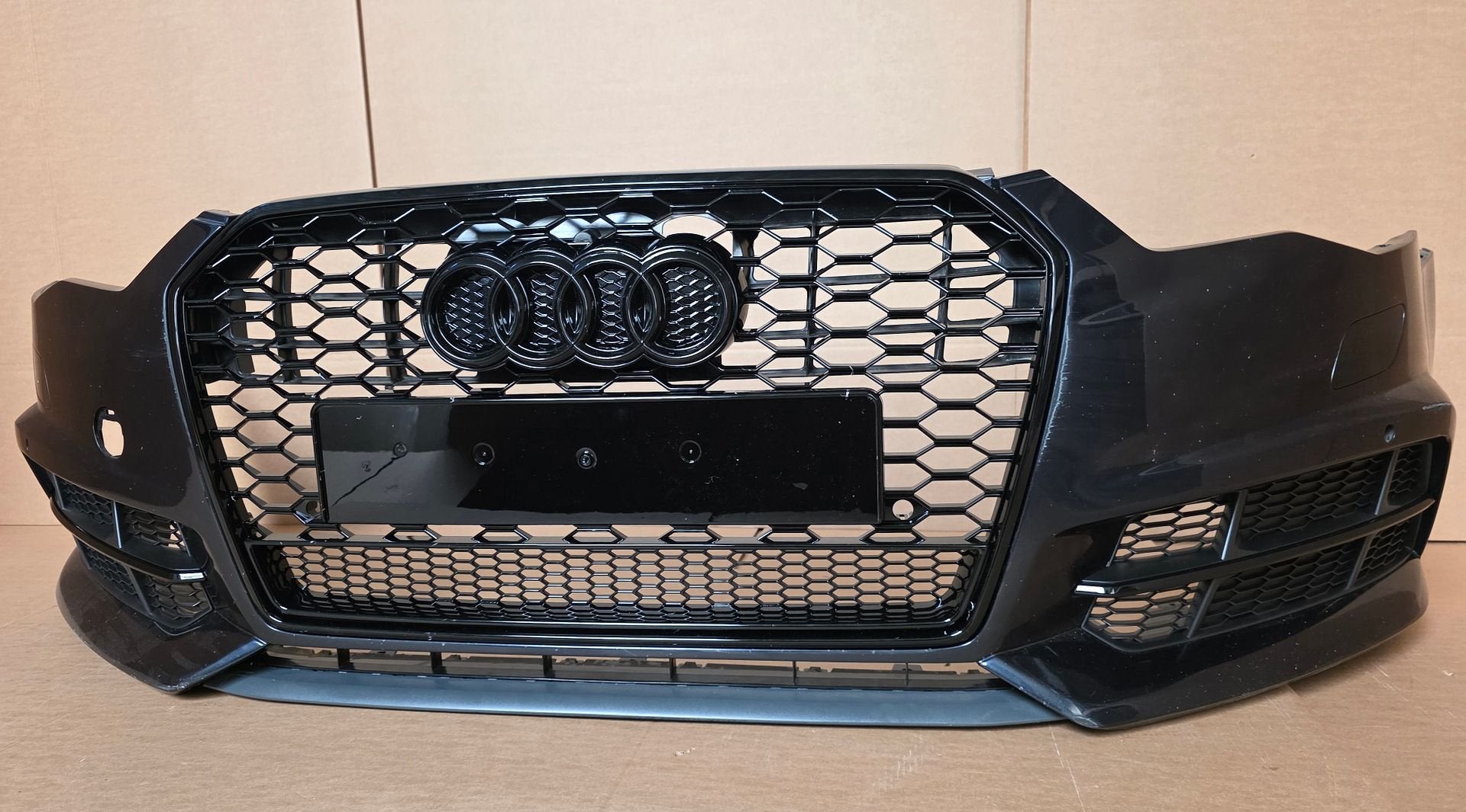 Voorbumper Audi A6 C7 4G Facelift S-Line 4xPDC KLS 2014-2018, -, Origine de la pièce connue, Utilisé, -