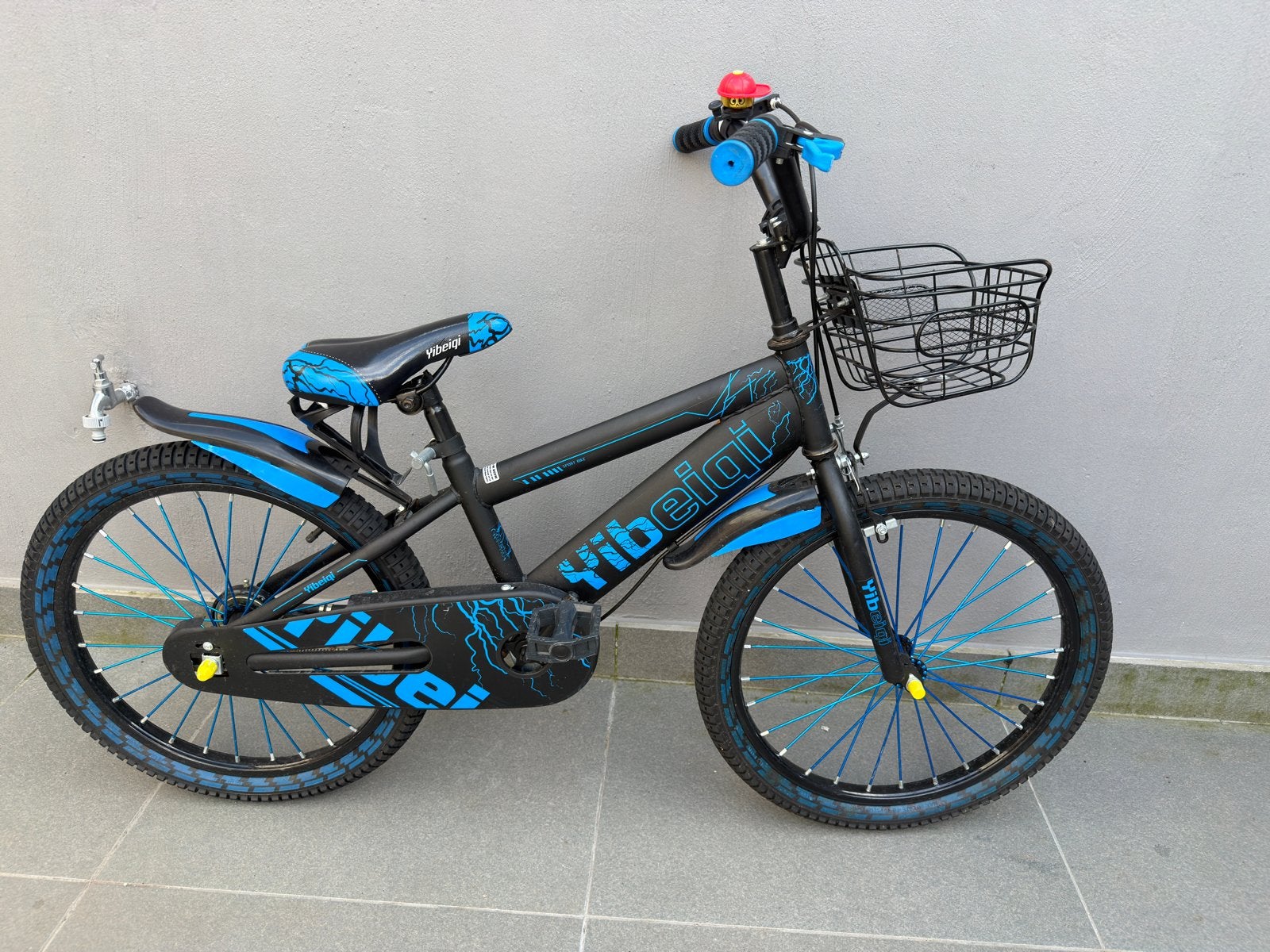 Zo goed als nieuwe Jongens Fiets 20inch/Zwart-Blauw/, Ophalen, Zo goed als nieuw