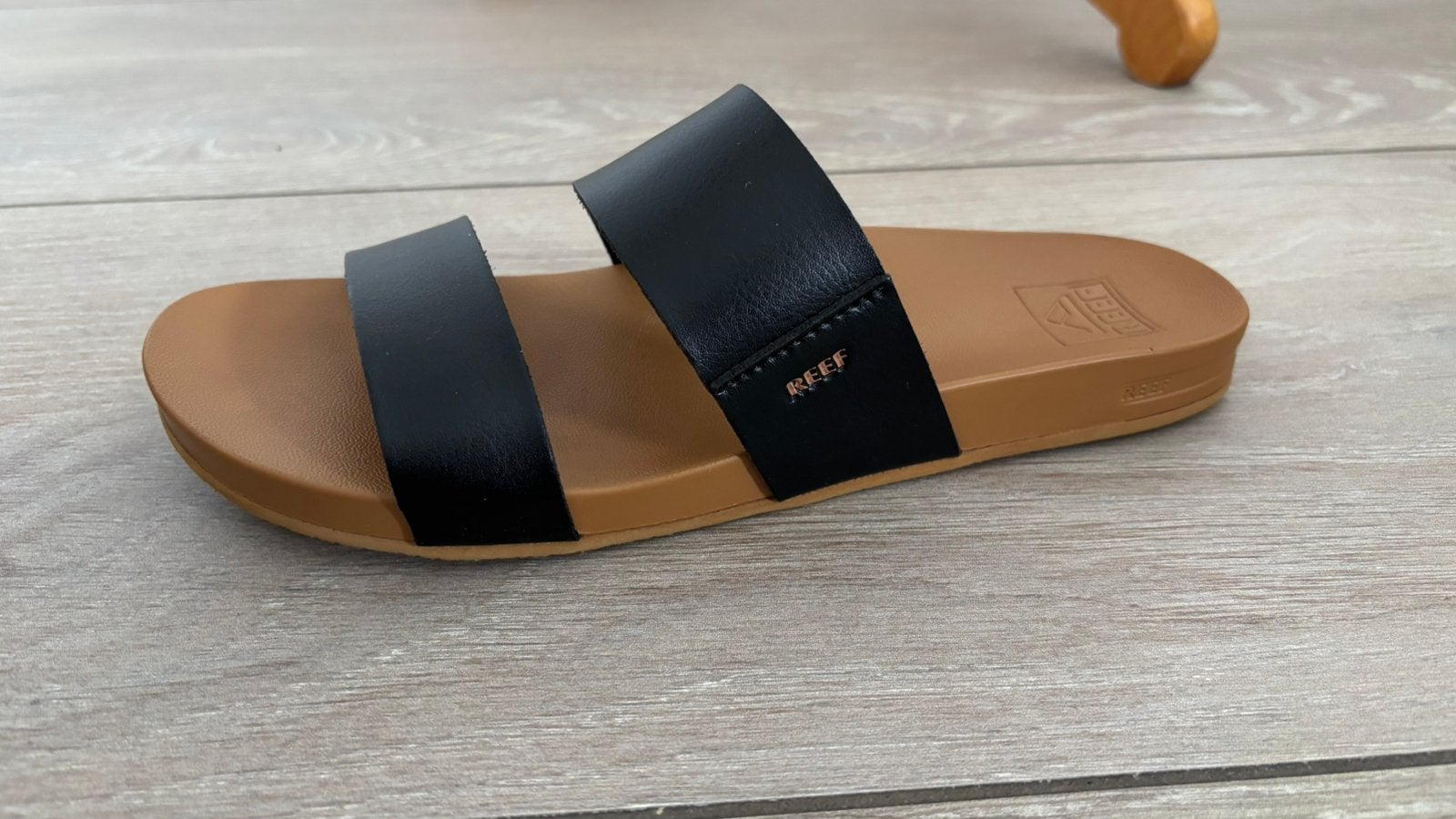 Mules REEF (40), Neuf, Enlèvement, Noir, Sandales et Mûles