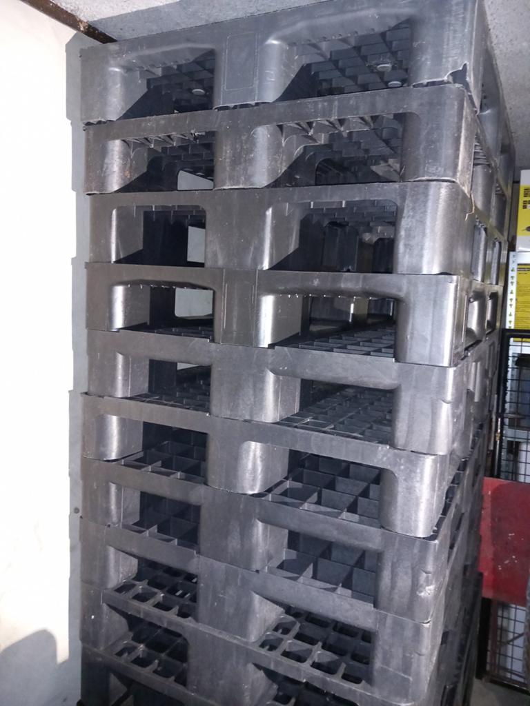 Plastieke paletten, Tuin en Terras, Brandhout, Ophalen