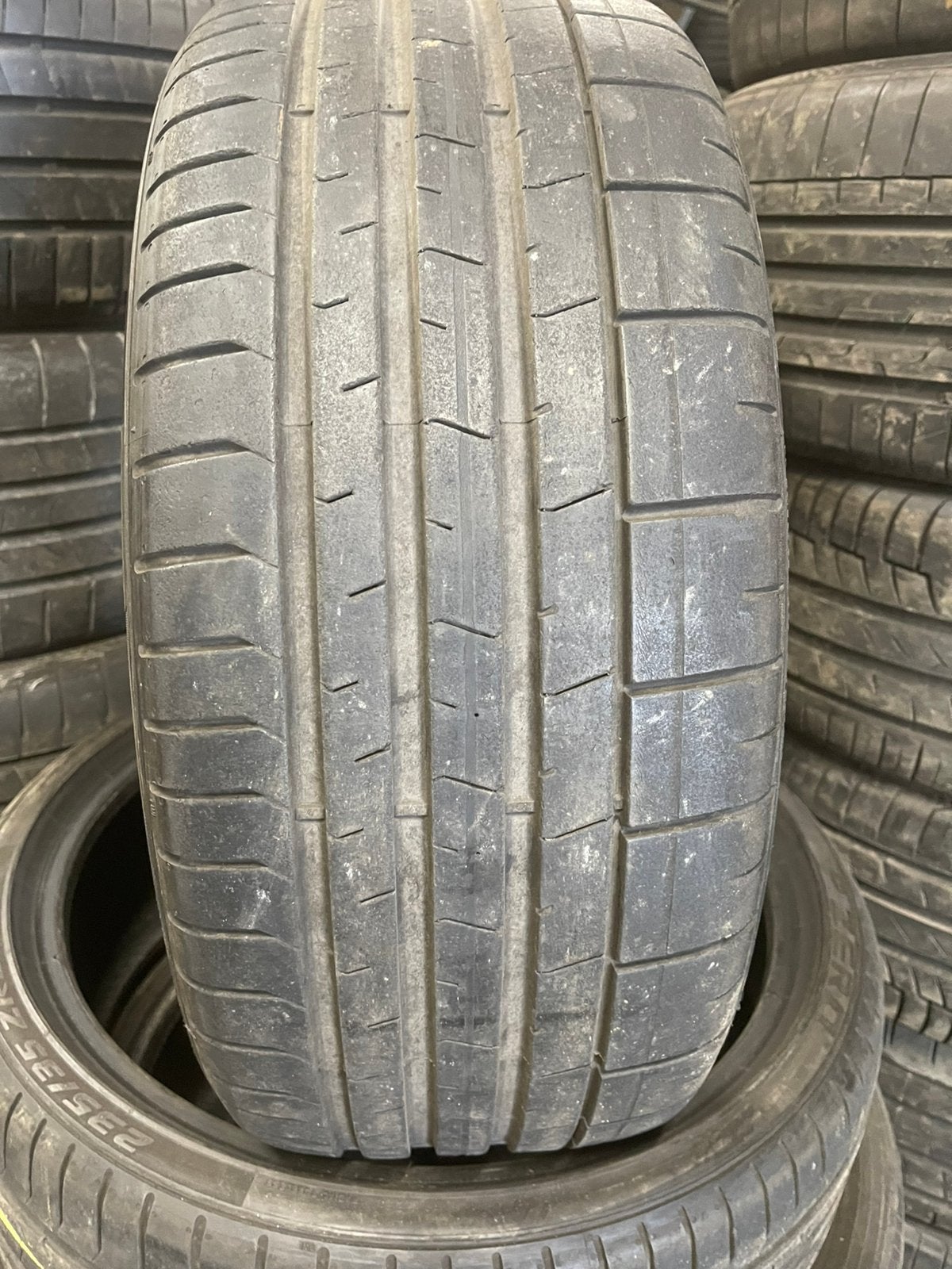235/35R20 Pirelli, Autos : Pièces & Accessoires, Pneus & Jantes, Pneu(s), Pneus été, 20 pouces, 235 mm, Véhicule de tourisme, Utilisé