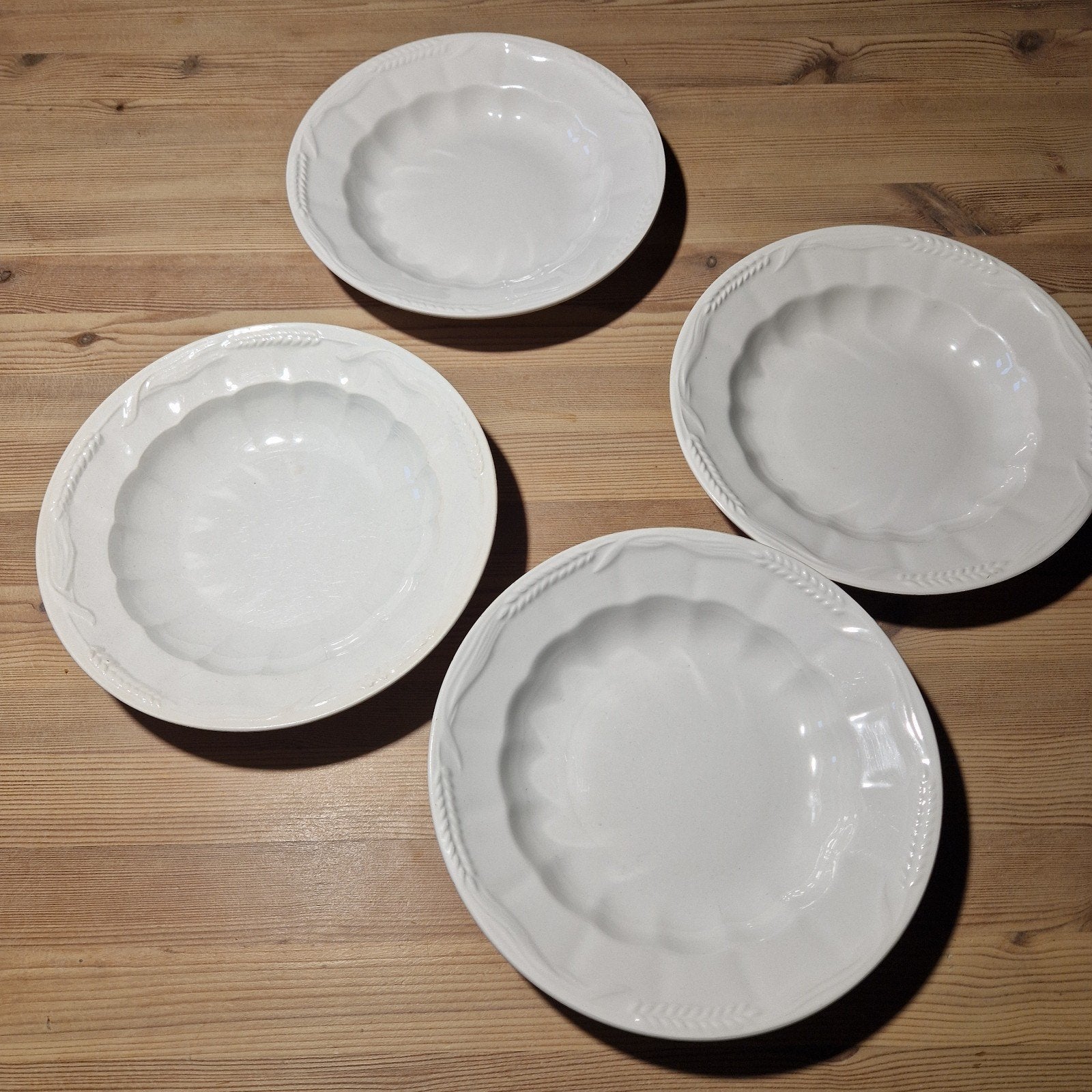 4 assiettes creuses Moulin des Loups et pexonne, Enlèvement ou Envoi