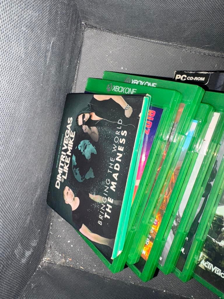 Xbox spelletjes en pc spelletjes., Games en Spelcomputers, Ophalen, Zo goed als nieuw