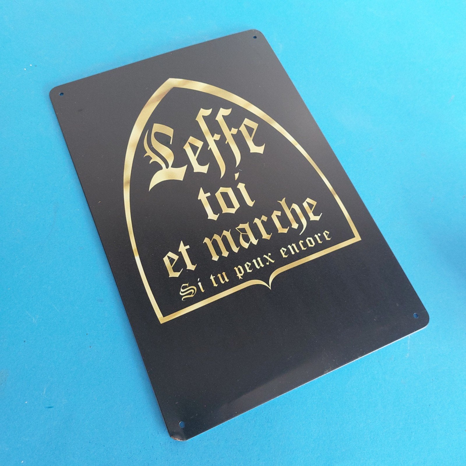 Leffe metalen bierbord... Til jezelf op en loop als je..., Ophalen of Verzenden, Nieuw, Reclamebord