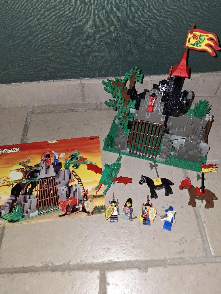 LEGO Vintage 6076 Dark Dragon's Den 1993 Château Dragon, Enlèvement ou Envoi, Comme neuf, Ensemble complet, Lego