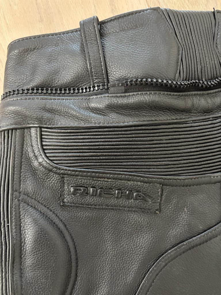 Broek, Seconde main, Femmes, Pantalon | cuir, Richa