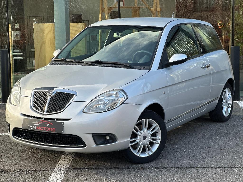 Lancia Ypsilon 1.2 / Airco / Sensoren / 91931km, Auto's, 4 zetels, 1242 cc, Parkeersensor, Bedrijf