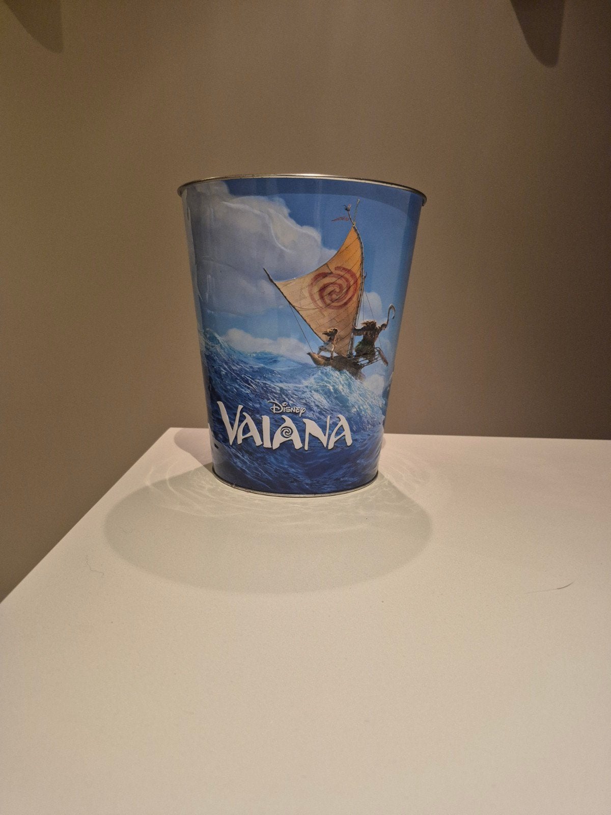 Emmertje Vaiana, Verzamelen, Ophalen