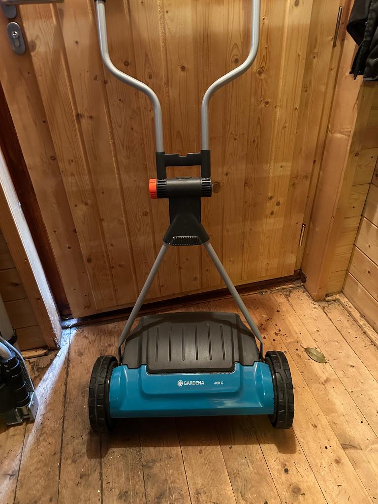 Gardena kooimesmaaier 400 c, Tuin en Terras, Grasmaaiers, Handgrasmaaier, Zo goed als nieuw, Kooimesmaaier, Ophalen