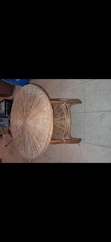 Table en osier, Enlèvement