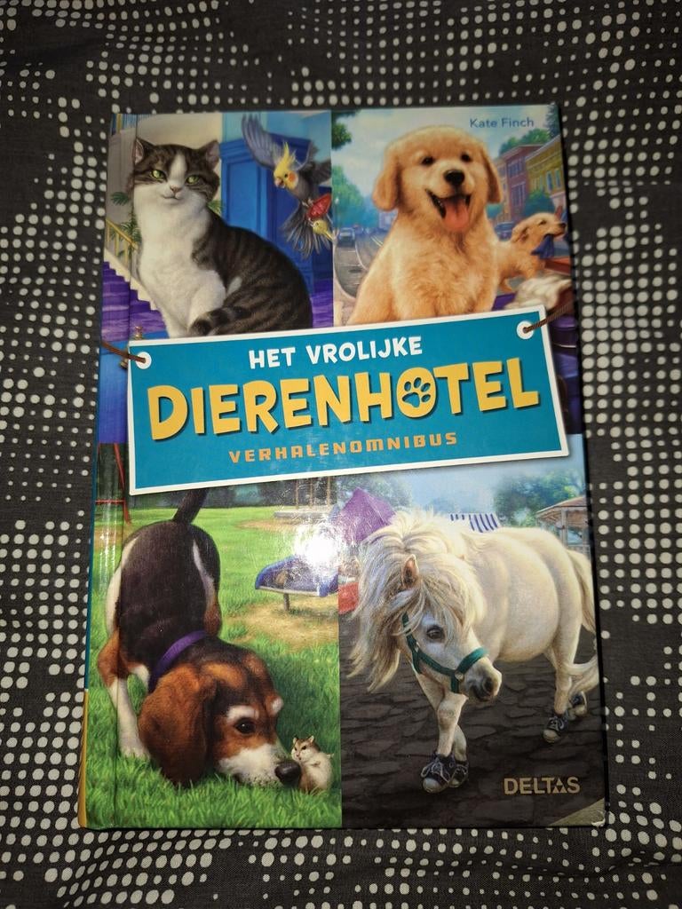 Kate Finch - Het vrolijke dierenhotel, Ophalen, Kate Finch
