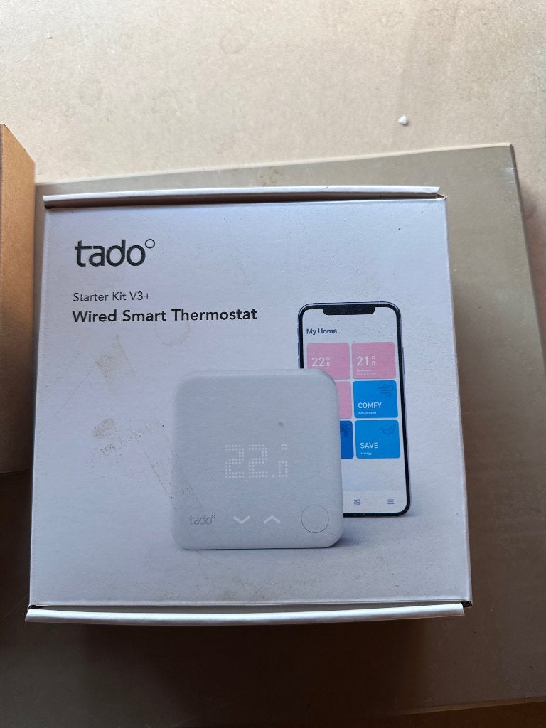 tado Starter Kit V3+ met Wireless Receiver, Bricolage & Construction, Enlèvement ou Envoi, Thermostat intelligent, Comme neuf
