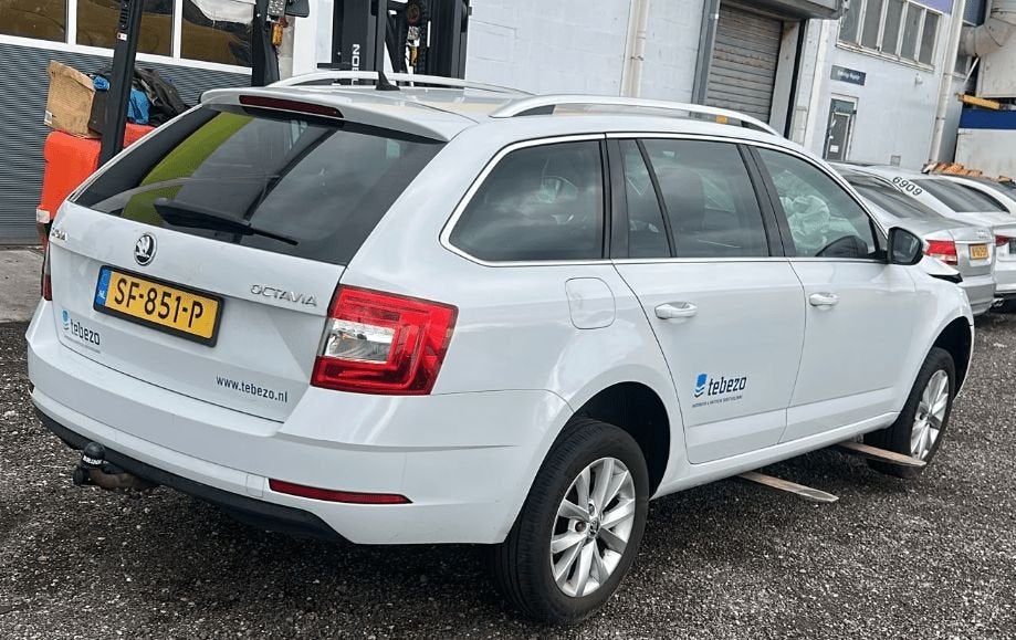 Skoda Octavia Combi (SF-851-P) in ONDERDELEN – Motor, Bak, A, Auto-onderdelen, Gebruikt, -, -, Ophalen of Verzenden