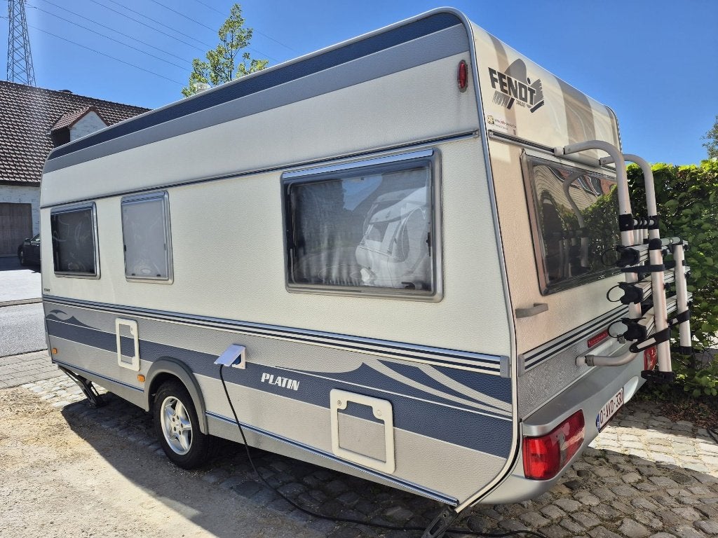 TE HUUR CARAVAN 4 pers  Azelhof / jumping / Vakantie, Jusqu'à 4, Porte-vélos, Fendt, Banquette en rond