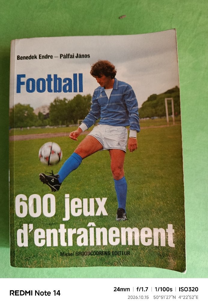 Football - 600 matchs d'entraînement (Benedek Endre), Livres, Enlèvement ou Envoi, (Benedek Endre), Sport de ballon