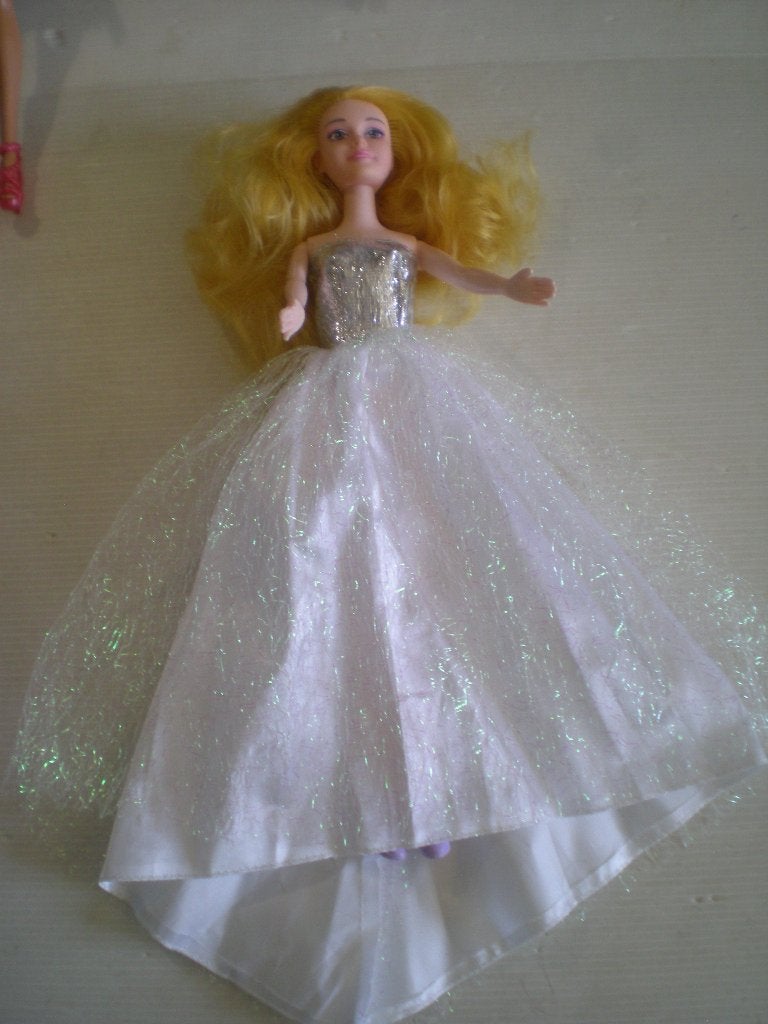 barbies, 4 euro 't stuk, Enlèvement ou Envoi, Comme neuf, Barbie